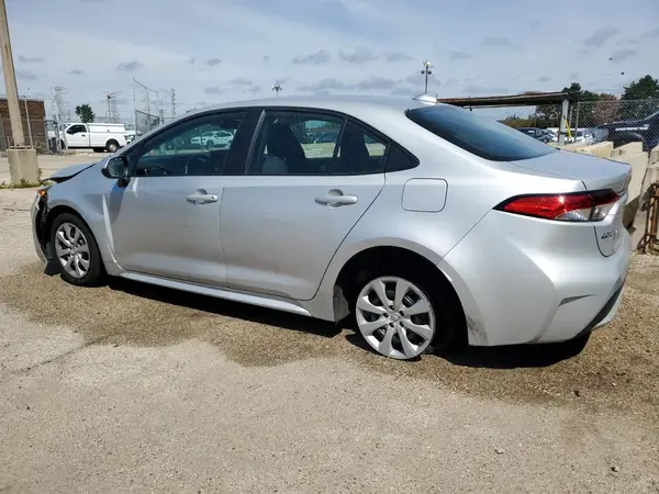 5YFEPMAE8MP210618 2021 TOYOTA COROLLA - Image 2