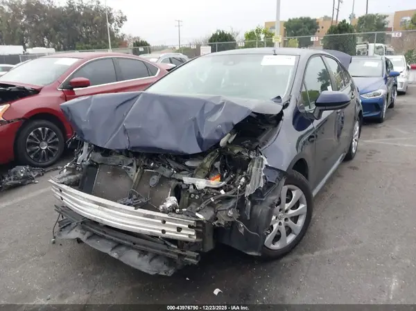 5YFEPMAE8MP210960 2021 TOYOTA COROLLA - Image 2