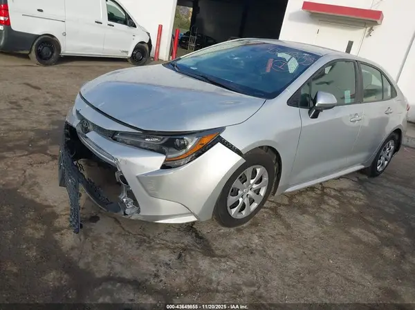 5YFEPMAE8MP214958 2021 TOYOTA COROLLA - Image 2