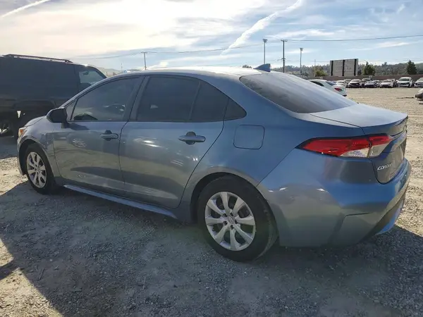 5YFEPMAE8MP218007 2021 TOYOTA COROLLA - Image 2
