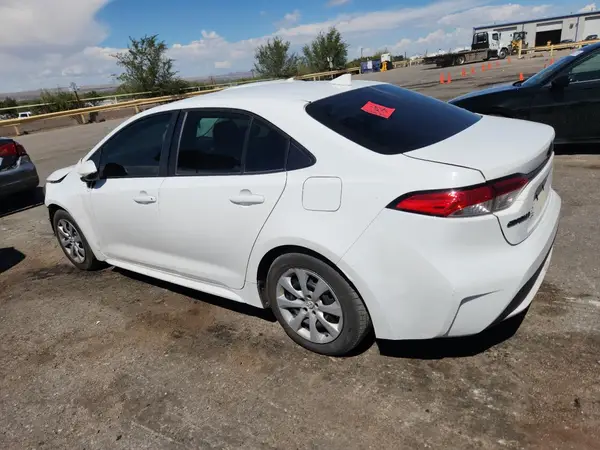 5YFEPMAE8MP219285 2021 TOYOTA COROLLA - Image 2