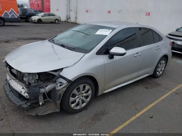 5YFEPMAE8MP223014 2021 TOYOTA COROLLA - Image 2