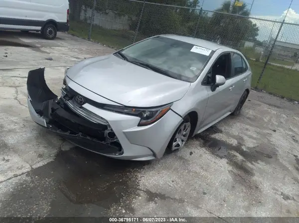 5YFEPMAE8MP228553 2021 TOYOTA COROLLA - Image 2