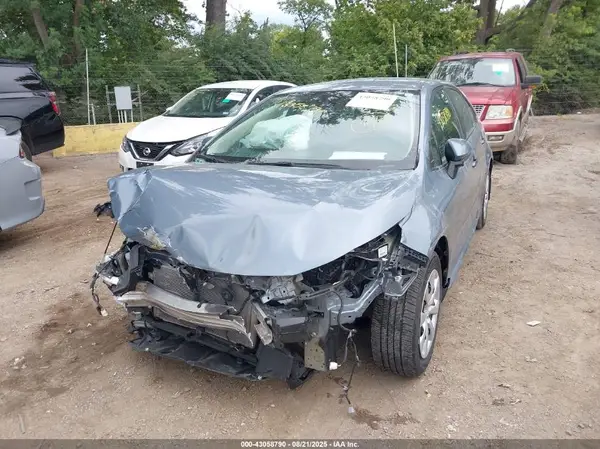 5YFEPMAE8MP229086 2021 TOYOTA COROLLA - Image 2