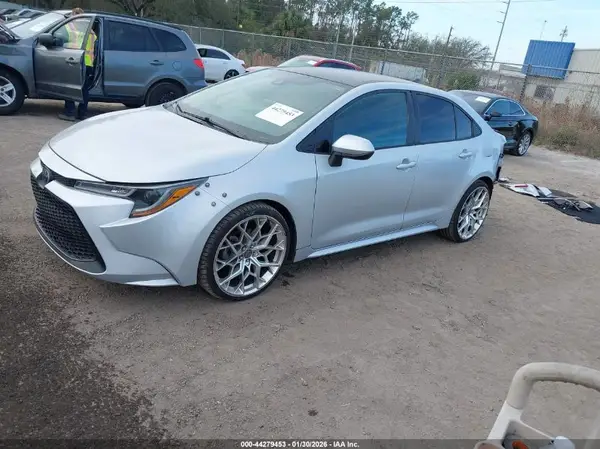 5YFEPMAE8MP229346 2021 TOYOTA COROLLA - Image 2