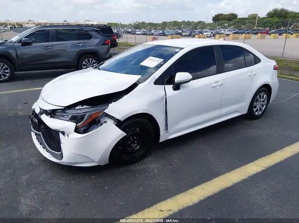 5YFEPMAE8MP230755 2021 TOYOTA COROLLA - Image 2