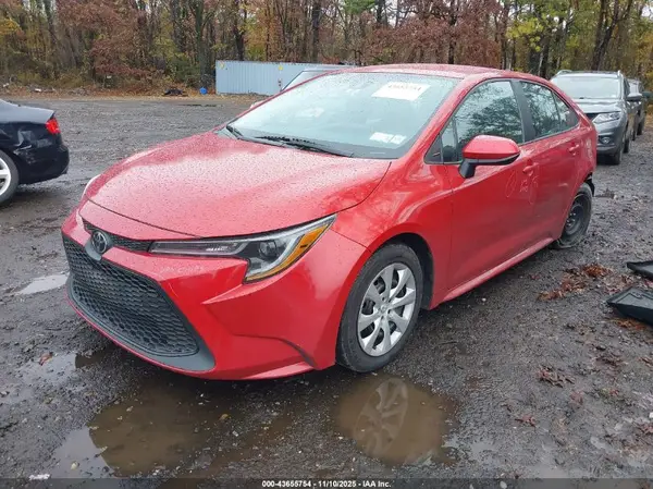 5YFEPMAE8MP232893 2021 TOYOTA COROLLA - Image 2