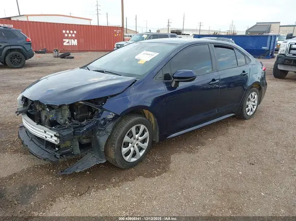 5YFEPMAE8MP234921 2021 TOYOTA COROLLA - Image 2