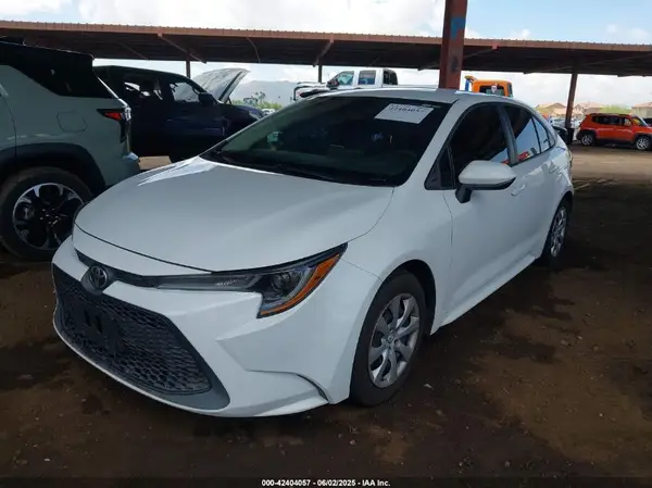 5YFEPMAE8MP236426 2021 TOYOTA COROLLA - Image 2