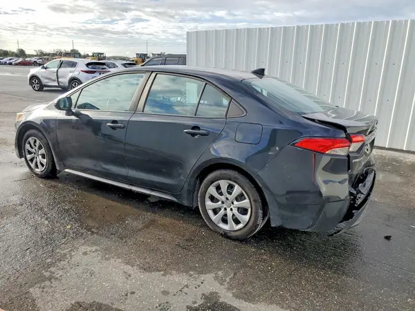 5YFEPMAE8MP237883 2021 TOYOTA COROLLA - Image 2