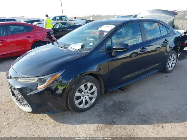 5YFEPMAE8MP241500 2021 TOYOTA COROLLA - Image 2