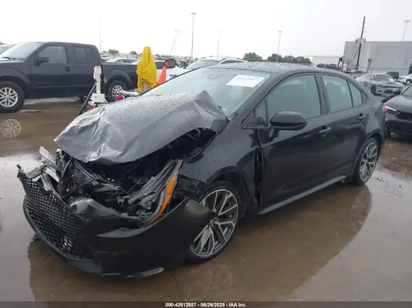 5YFEPMAE8MP242288 2021 TOYOTA COROLLA - Image 2