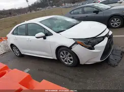 5YFEPMAE8MP242906 2021 TOYOTA COROLLA