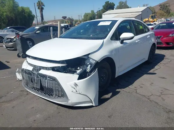 5YFEPMAE8MP247099 2021 TOYOTA COROLLA - Image 2