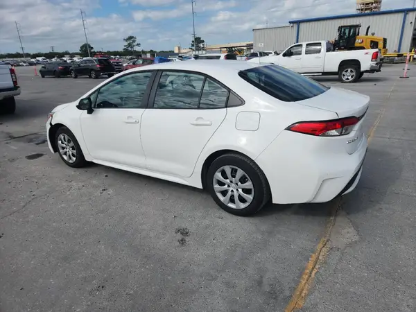 5YFEPMAE8MP247944 2021 TOYOTA COROLLA - Image 2