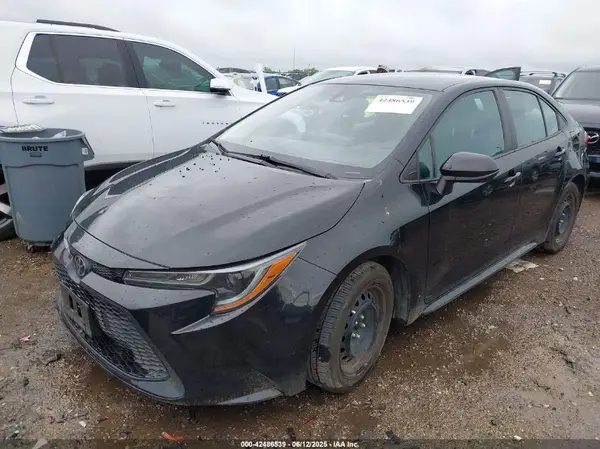 5YFEPMAE8MP249337 2021 TOYOTA COROLLA - Image 2