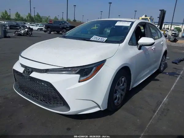 5YFEPMAE8MP257034 2021 TOYOTA COROLLA - Image 2