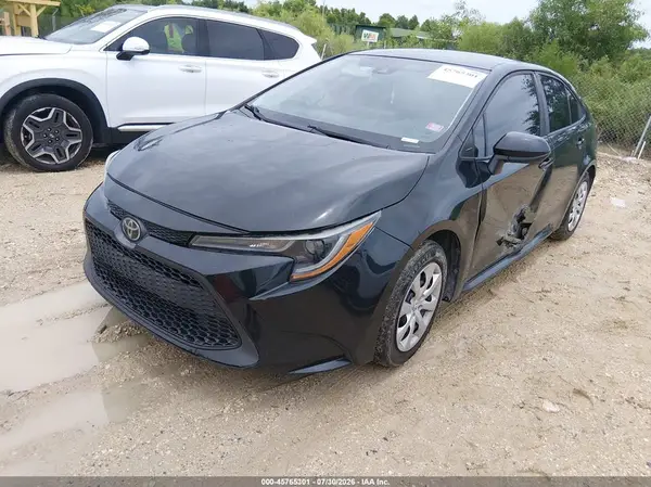 5YFEPMAE8MP268812 2021 TOYOTA COROLLA - Image 2