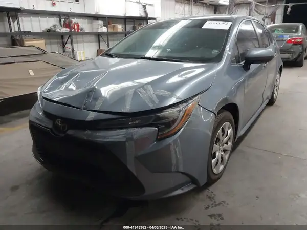5YFEPMAE8MP270852 2021 TOYOTA COROLLA - Image 2