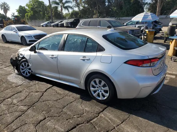 5YFEPMAE8NP272747 2022 TOYOTA COROLLA - Image 2