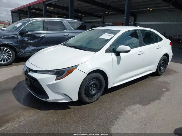 5YFEPMAE8NP275390 2022 TOYOTA COROLLA - Image 2