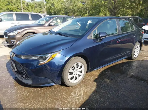 5YFEPMAE8NP282923 2022 TOYOTA COROLLA - Image 2