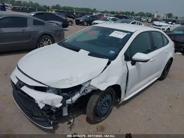 5YFEPMAE8NP283134 2022 TOYOTA COROLLA - Image 2