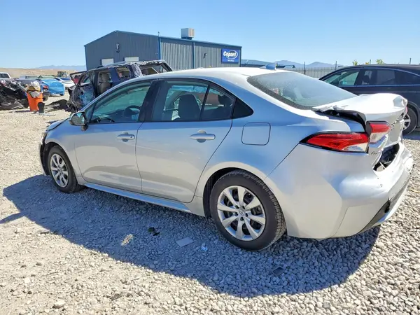 5YFEPMAE8NP283991 2022 TOYOTA COROLLA - Image 2