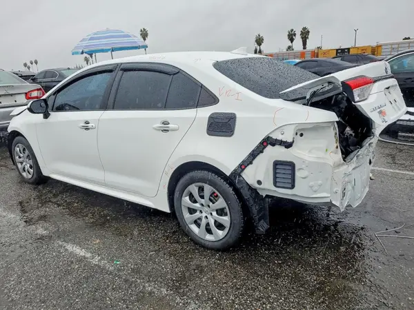 5YFEPMAE8NP287037 2022 TOYOTA COROLLA - Image 2