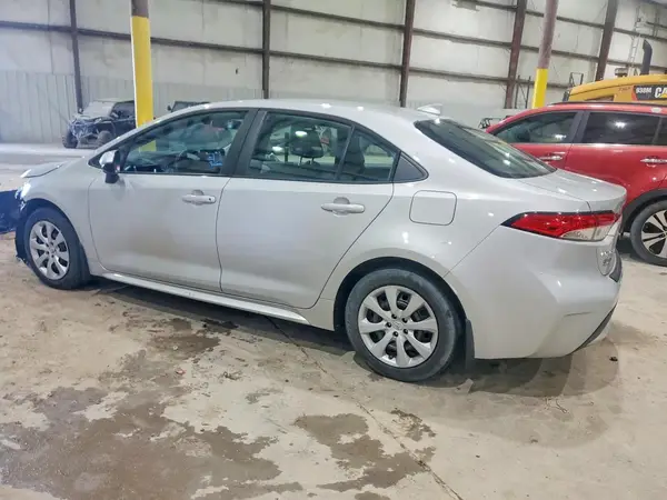 5YFEPMAE8NP291296 2022 TOYOTA COROLLA - Image 2