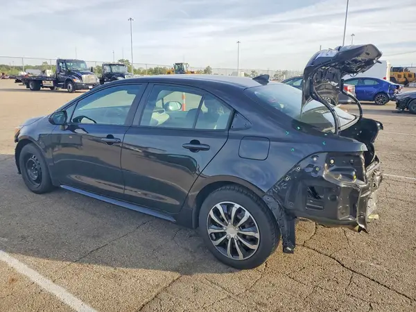 5YFEPMAE8NP294831 2022 TOYOTA COROLLA - Image 2