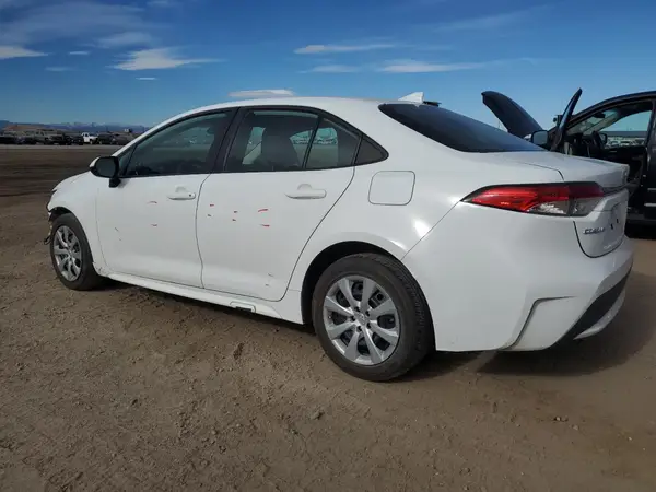 5YFEPMAE8NP295722 2022 TOYOTA COROLLA - Image 2