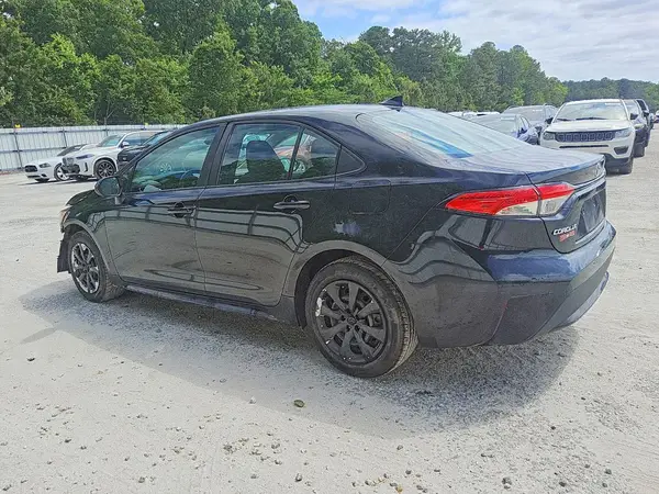 5YFEPMAE8NP296255 2022 TOYOTA COROLLA - Image 2