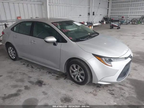 5YFEPMAE8NP298894 2022 TOYOTA COROLLA - Image 1