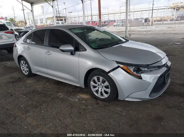 5YFEPMAE8NP309246 2022 TOYOTA COROLLA - Image 1