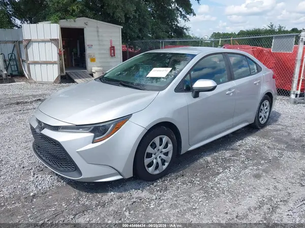 5YFEPMAE8NP314737 2022 TOYOTA COROLLA - Image 2