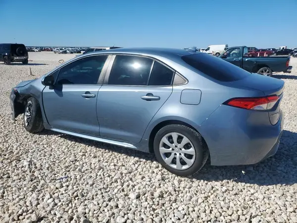 5YFEPMAE8NP315371 2022 TOYOTA COROLLA - Image 2