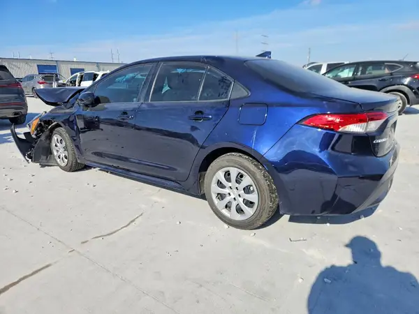 5YFEPMAE8NP315628 2022 TOYOTA COROLLA - Image 2