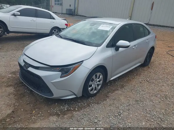 5YFEPMAE8NP320554 2022 TOYOTA COROLLA - Image 2