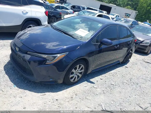 5YFEPMAE8NP320764 2022 TOYOTA COROLLA - Image 2