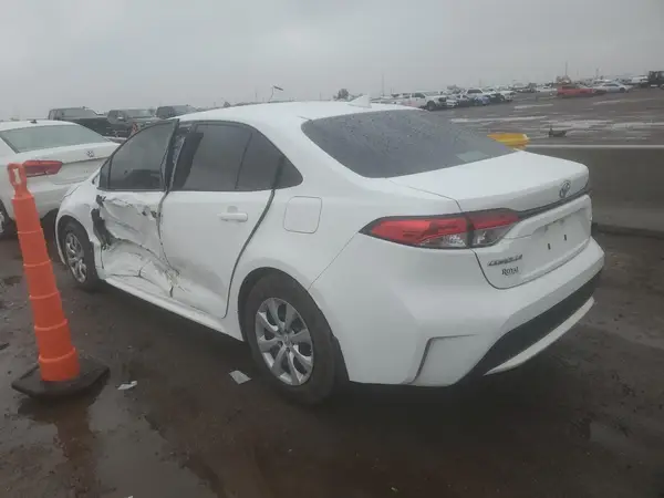 5YFEPMAE8NP323437 2022 TOYOTA COROLLA - Image 2