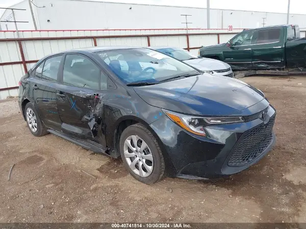5YFEPMAE8NP324927 2022 TOYOTA COROLLA - Image 1