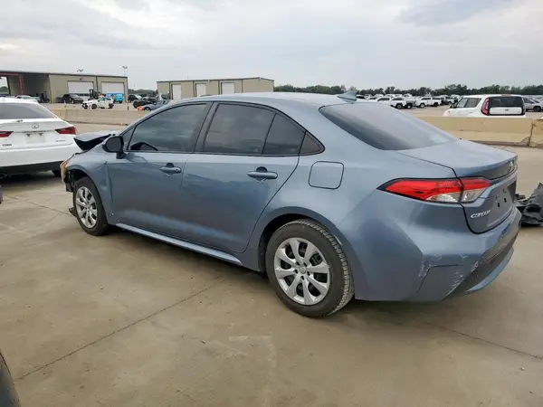 5YFEPMAE8NP330517 2022 TOYOTA COROLLA - Image 2