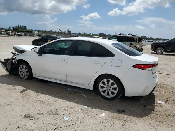 5YFEPMAE8NP335653 2022 TOYOTA COROLLA - Image 2