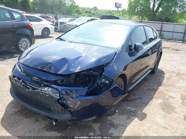 5YFEPMAE8NP338262 2022 TOYOTA COROLLA - Image 2