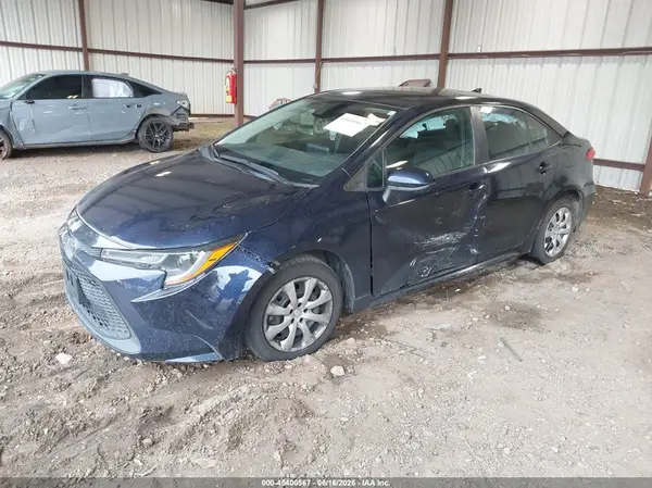 5YFEPMAE8NP340495 2022 TOYOTA COROLLA - Image 2