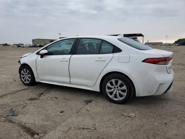 5YFEPMAE8NP345129 2022 TOYOTA COROLLA - Image 2