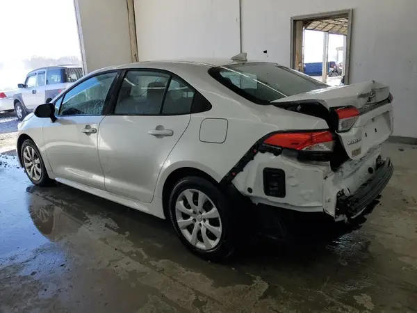 5YFEPMAE8NP347768 2022 TOYOTA COROLLA - Image 2