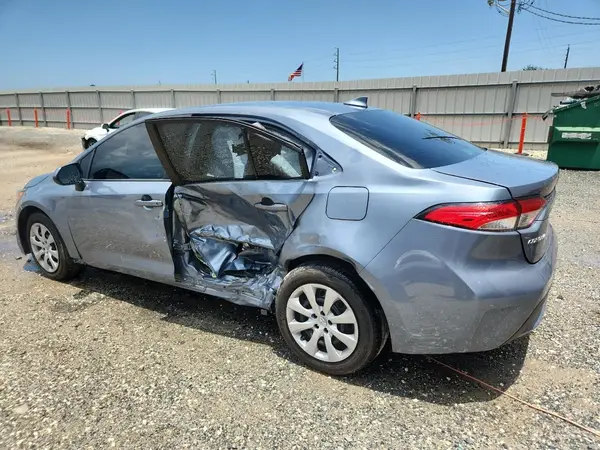 5YFEPMAE8NP347804 2022 TOYOTA COROLLA - Image 2