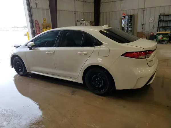5YFEPMAE8NP351366 2022 TOYOTA COROLLA - Image 2